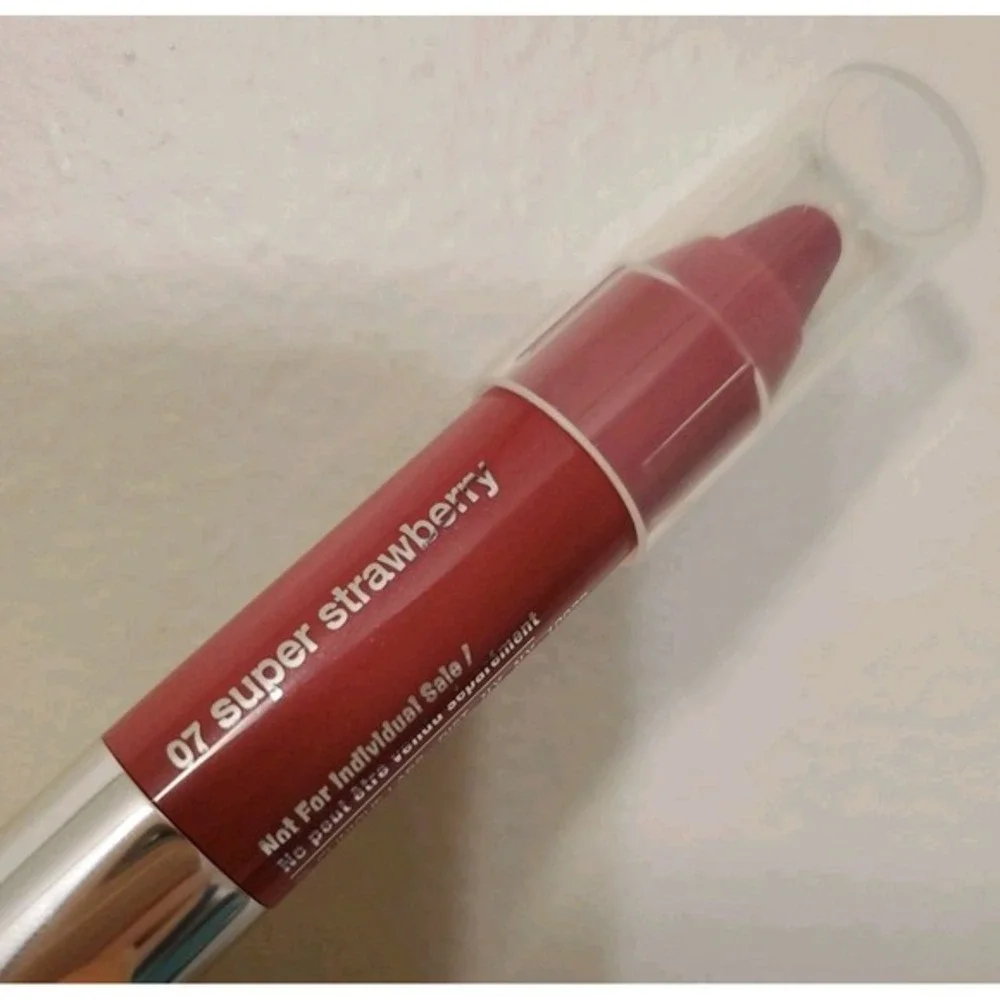 Clinique Chubby Stick Lip Colour Balm 07 Super‎ Strawberry. Travel Size